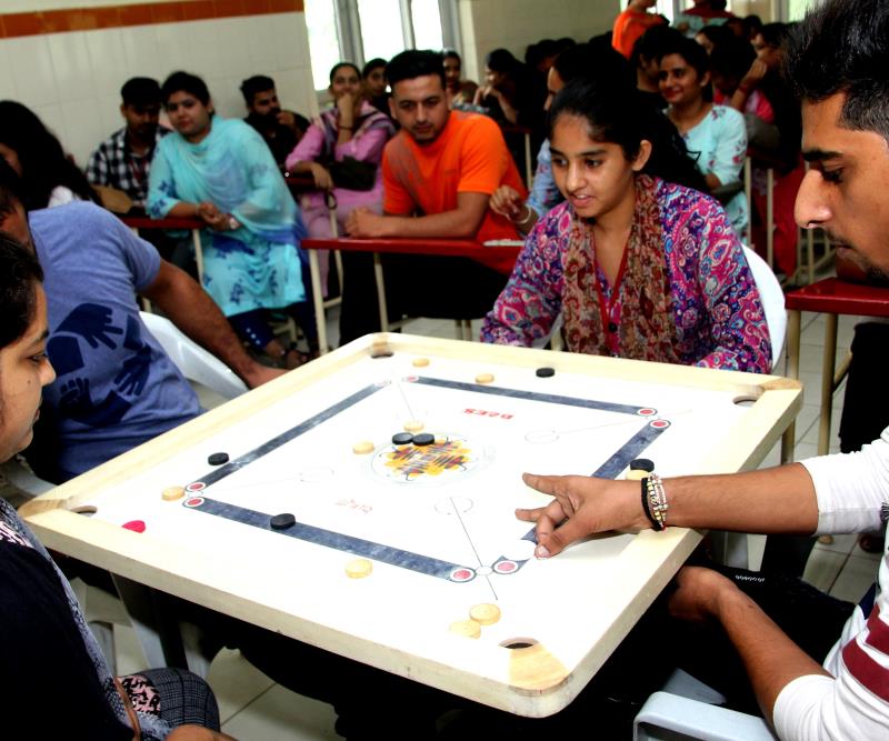 Intersection Carom Match